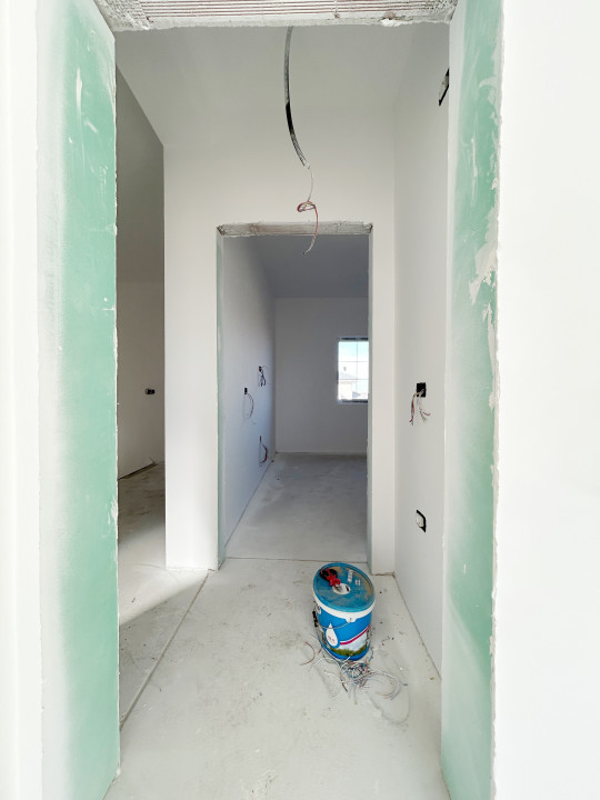 Duplex 5 camere, 128mp utili, 300mp teren in Mosnita Noua, zona ESO