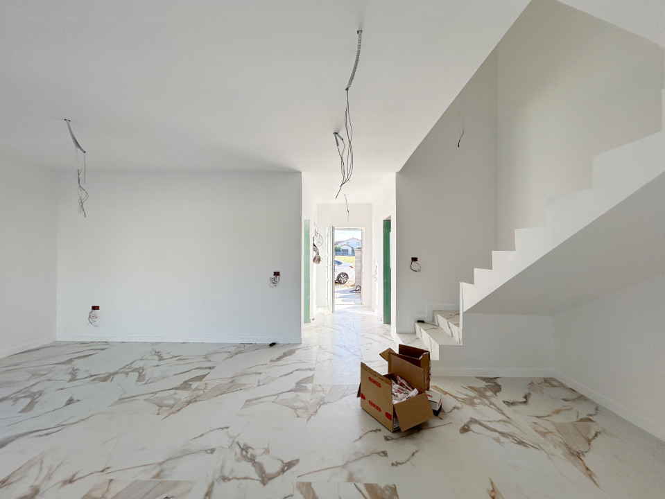 Duplex 5 camere, 128mp utili, 300mp teren in Mosnita Noua, zona ESO