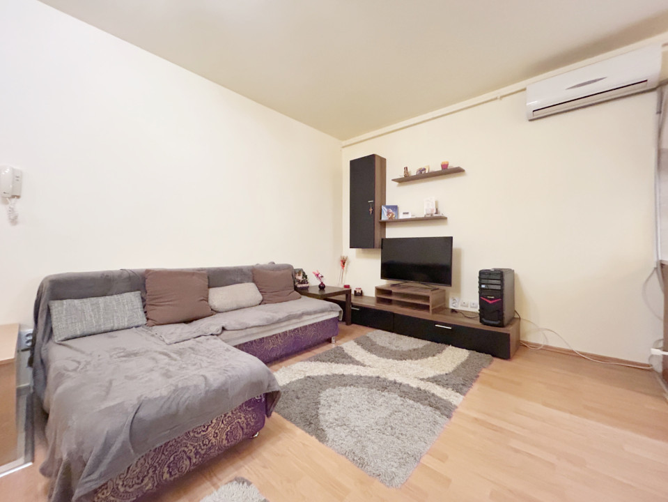 Apartament 3 camere, open space, 55mp, etaj 3 in Giroc - Hotel IQ 