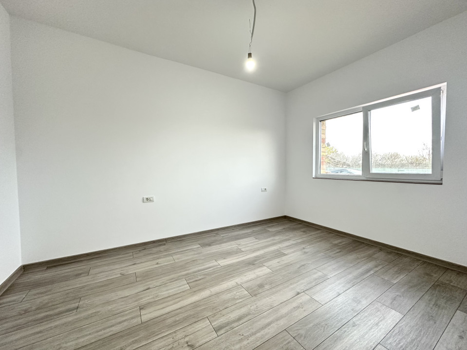 Duplex 3 camere, 309 mp teren, pret excelent - Bucovat 