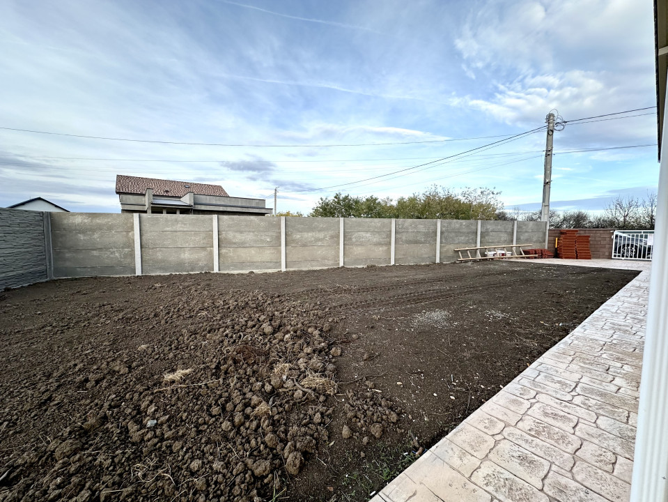 Duplex 3 camere, 309 mp teren, pret excelent - Bucovat 