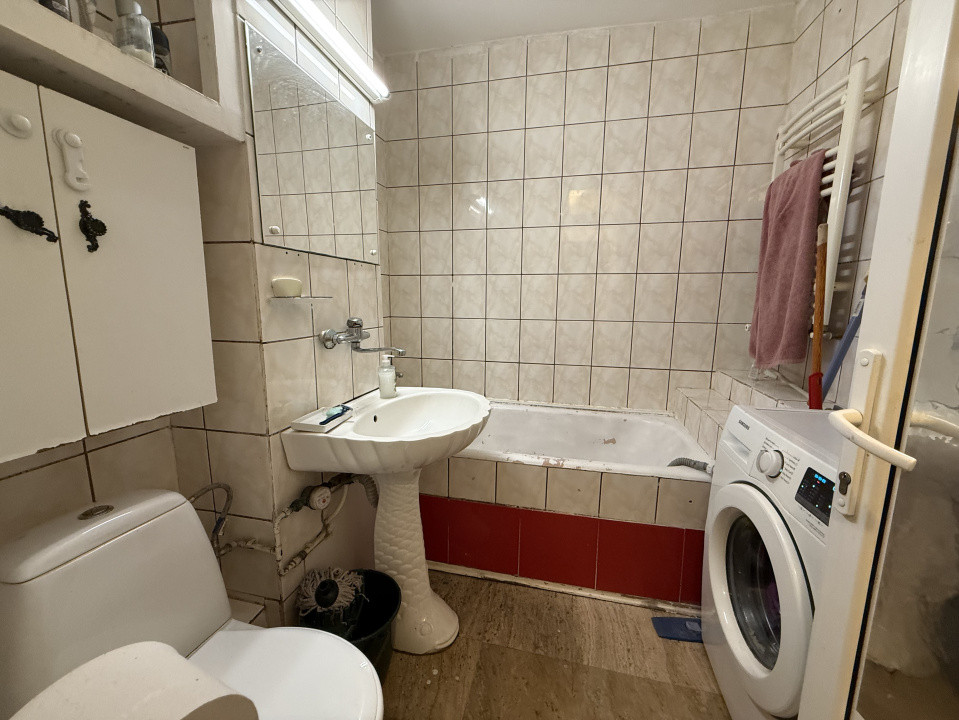 COMISION 0% Apartament spatios, 3 camere, decomandat, parter - Lipovei