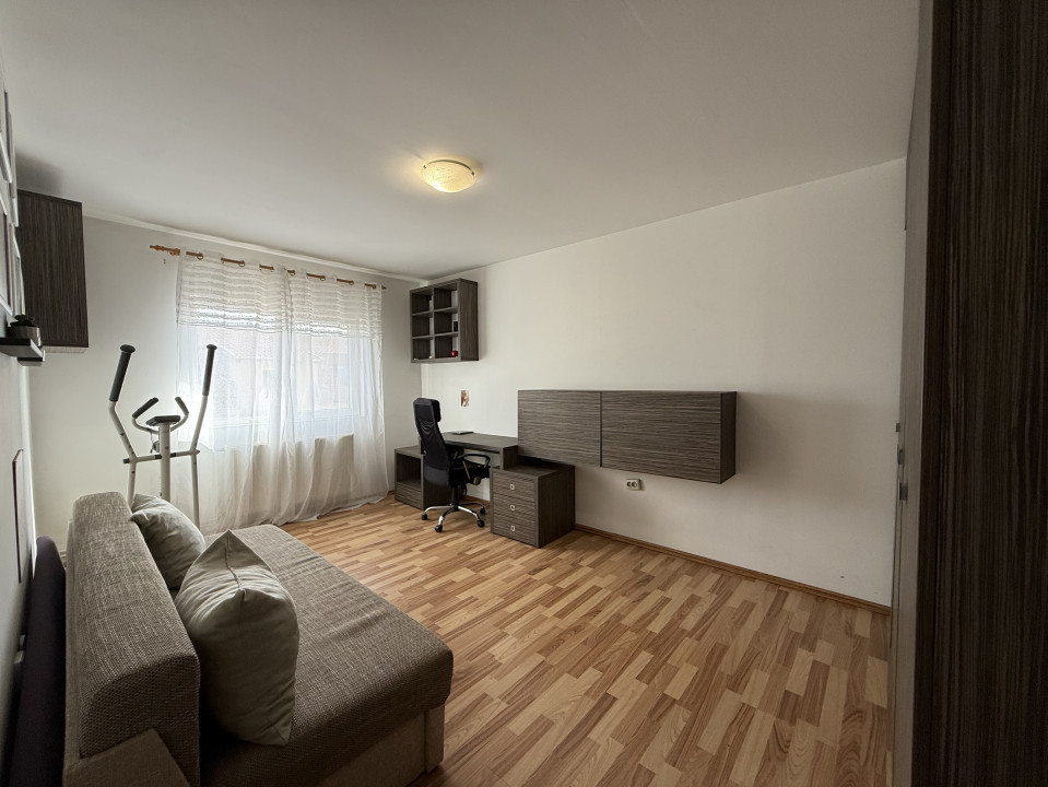 Apartament 3 camere, 65 mp utili, open-space - Soarelui