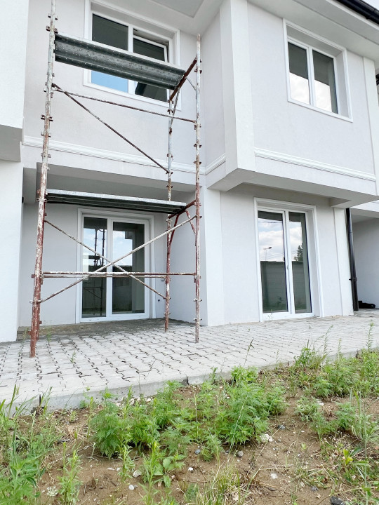 Casa insiruita, 4 camere, 87mp, 24mp terasa, toate utilitatile, in Giroc