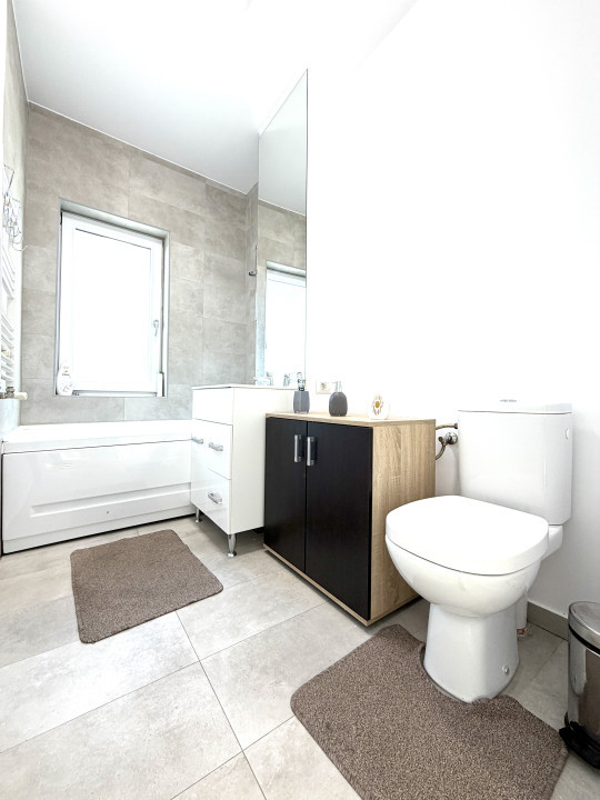 Penthouse 3 Camere, 71mp utili, 24mp terasa, etaj 6  Eso Giroc