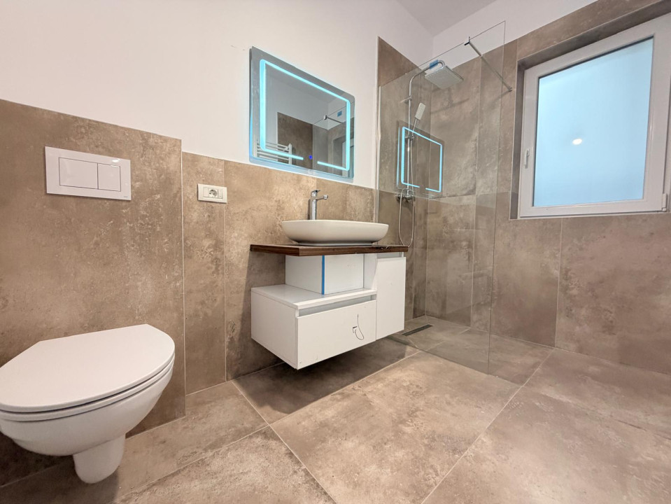 Apartament 2 camere, 55 mp, 2 locuri de parcare+pod amenajat, in Giroc