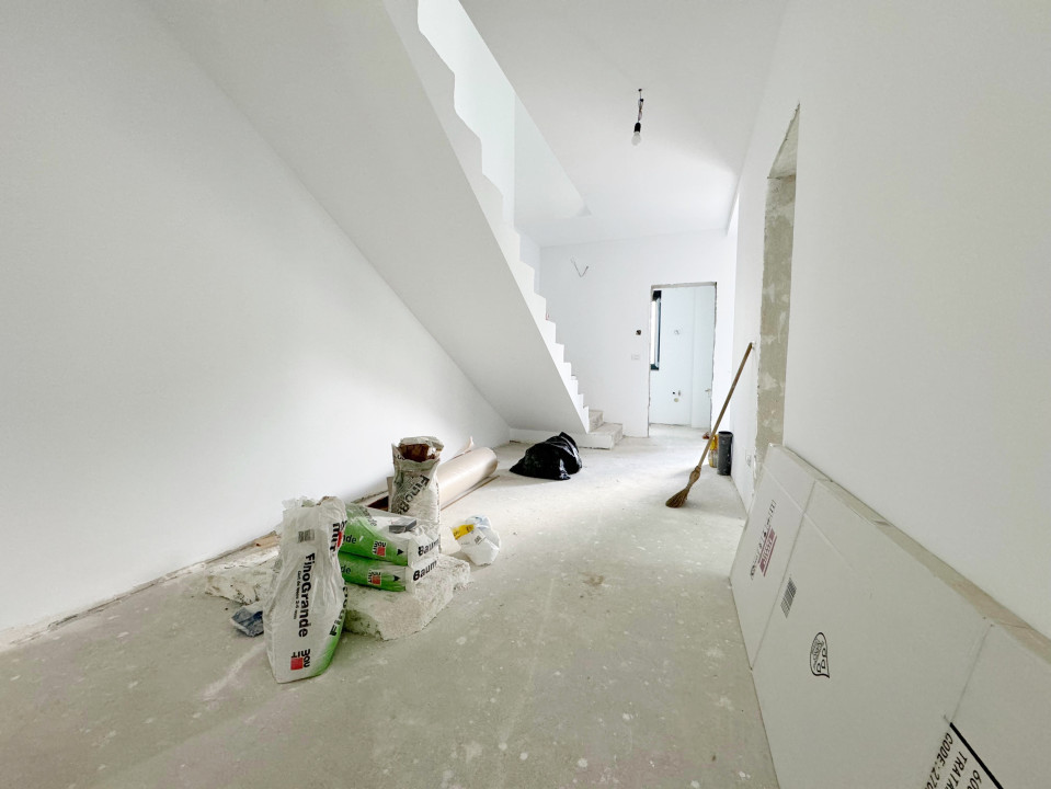 COMISION 0% Duplex 4 camere, 136 mp utili, 310mp teren, Giroc