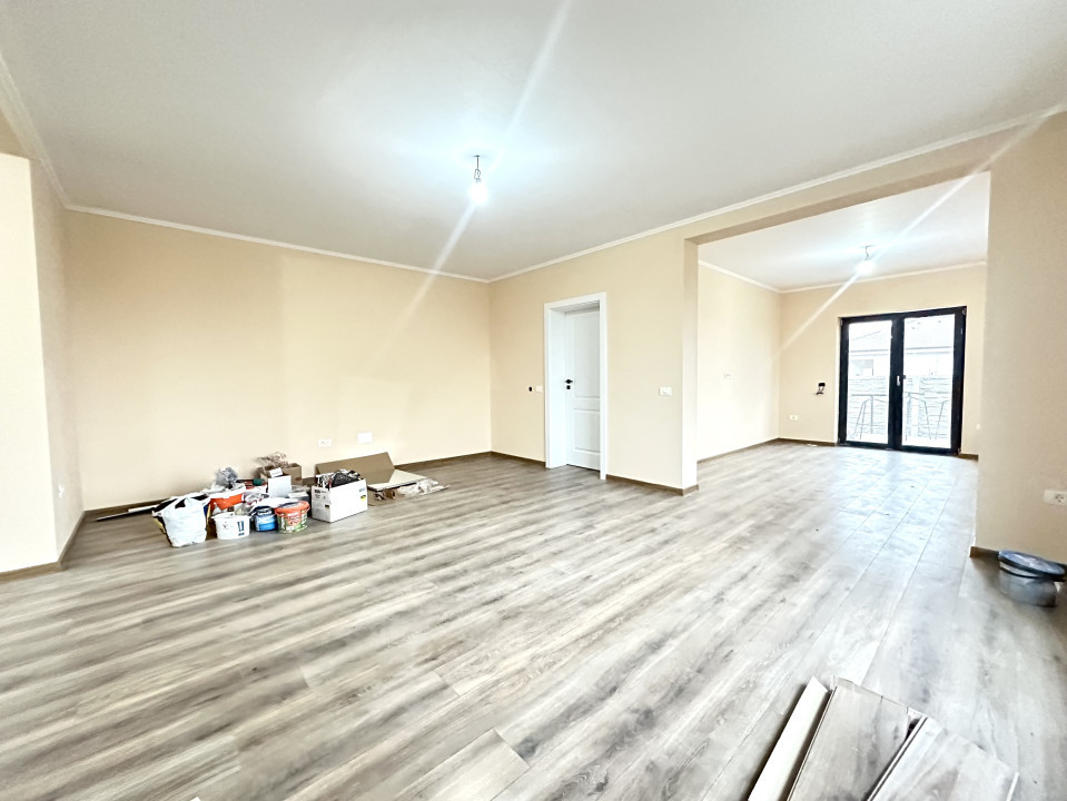 Duplex 3 camere, 82 mp utili, 375 mp teren - Sanandrei