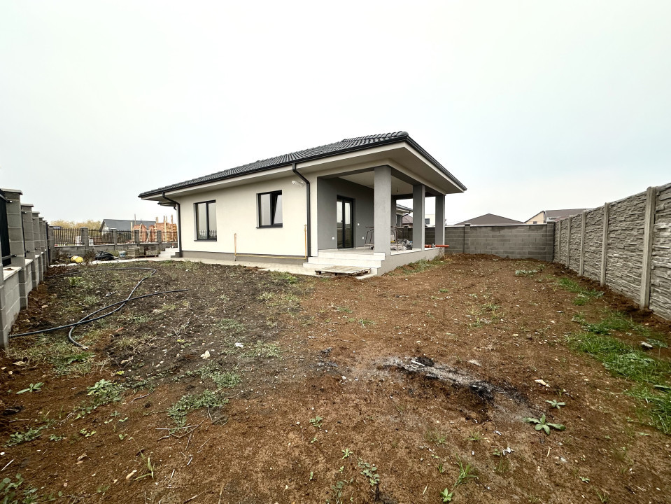 Duplex 3 camere, 82 mp utili, 375 mp teren - Sanandrei