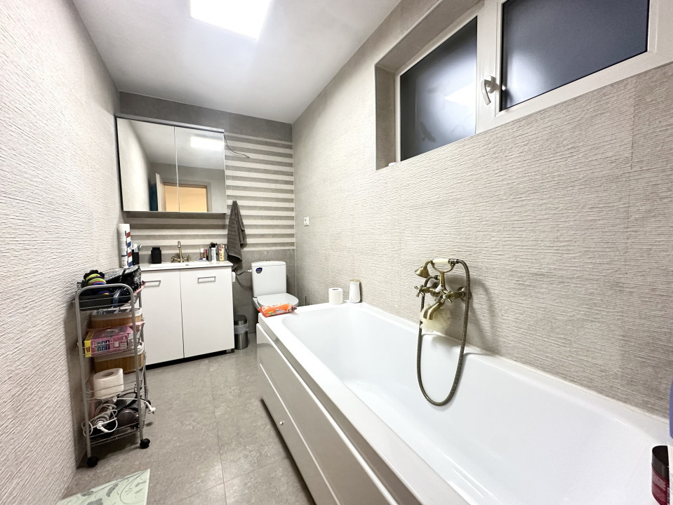 Duplex 5 camere, 115 mp utili + panouri fotovoltaice - COMISION 0%