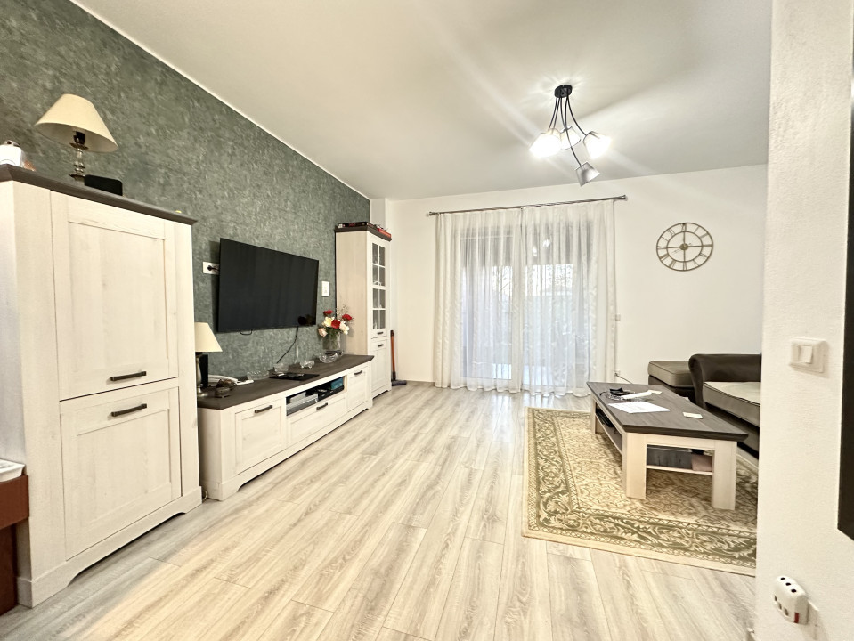 Triplex mobilat modern, 3 camere, 80 mp utili - Sanandrei