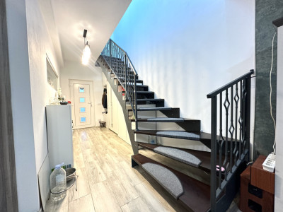 Triplex mobilat modern, 3 camere, 80 mp utili - Sanandrei