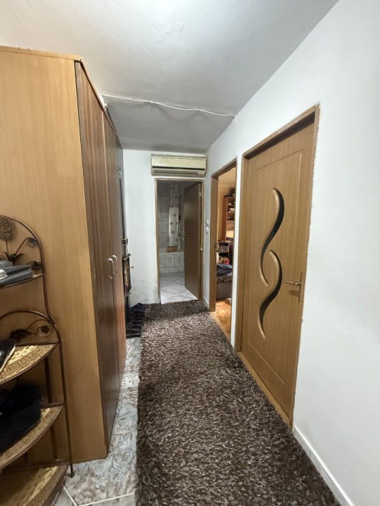 Apartament spatios, 3 camere, decomandat, 95 mp, parter - Girocului