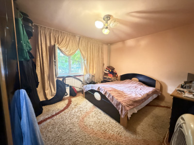 Apartament spatios, 3 camere, decomandat, 95 mp, parter - Girocului