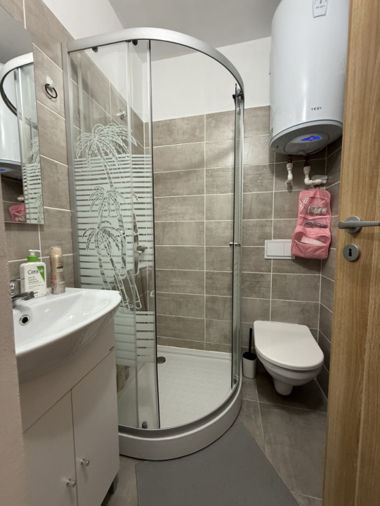 Garsoniera practica, 17 mp, mansarda - Lipovei