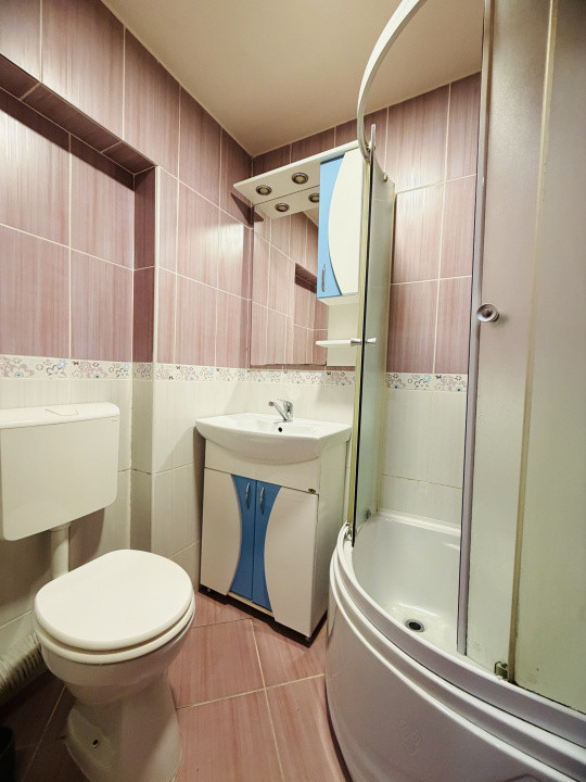 Garsoniera mobilata utilata, etaj4/5, zona Dambovita 