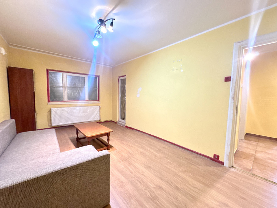 Apartament 2 camere, 55 mp utili, necesita renovare- zona Lipovei