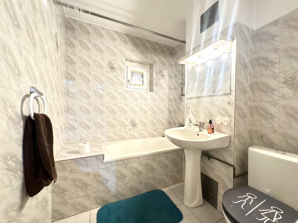 Apartament 2 camere, 55 mp utili, necesita renovare- zona Lipovei