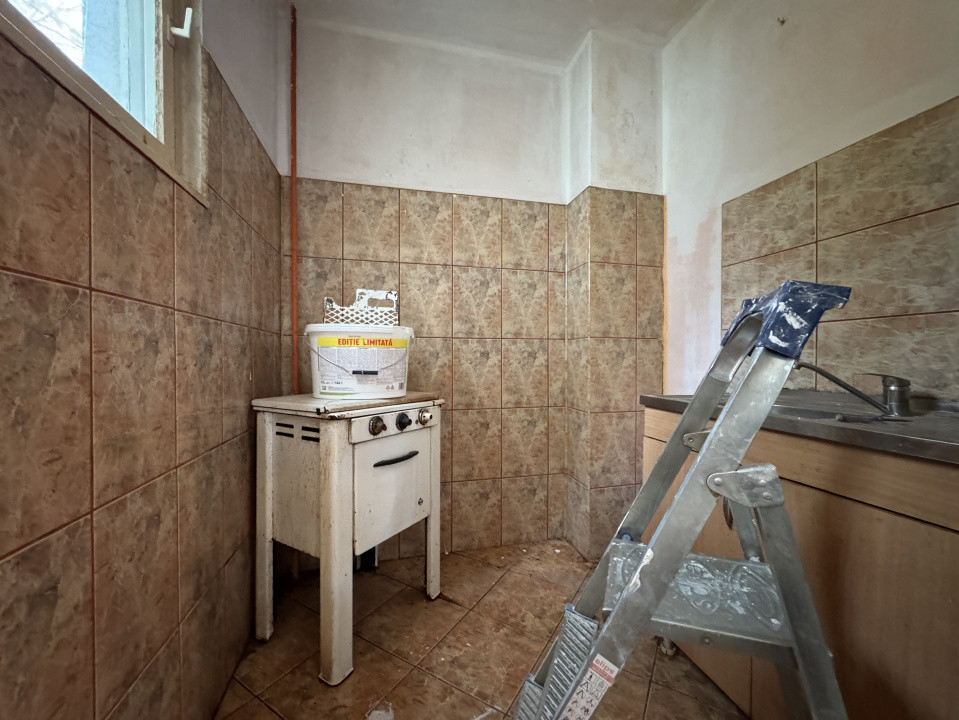 Ocazie ! Apartament 2 camere, 31mp, etaj 2/4 -Piata Doina