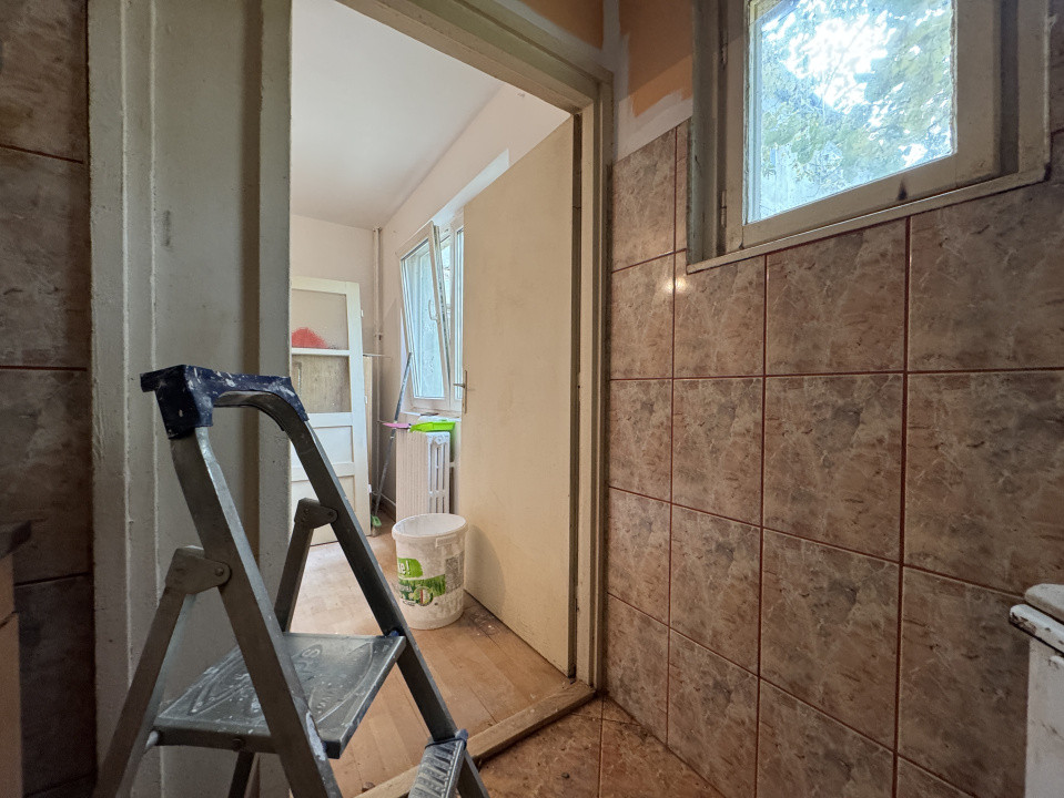 Ocazie ! Apartament 2 camere, 31mp, etaj 2/4 -Piata Doina