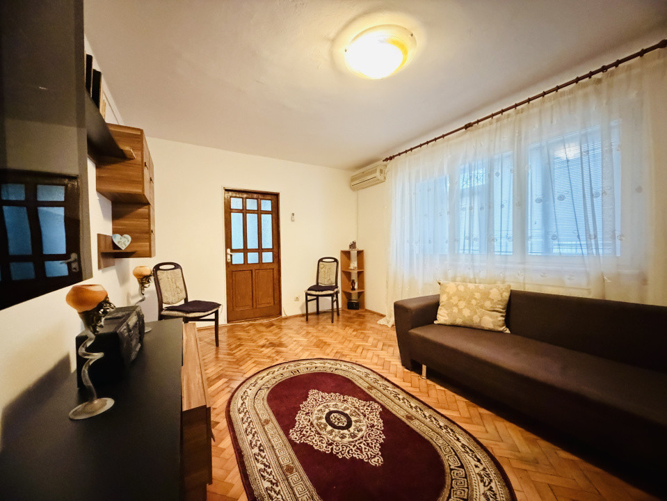 Apartament 2 camere, semidecomandat, 49mp, parter, zona Dambovita
