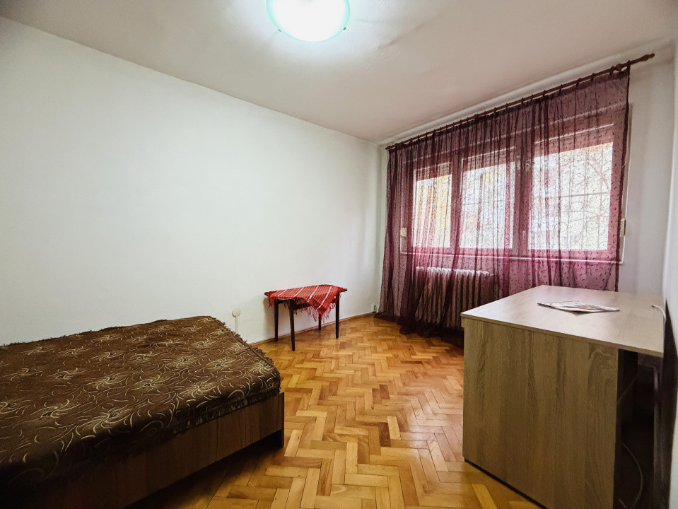 Apartament 2 camere, semidecomandat, 49mp, parter, zona Dambovita