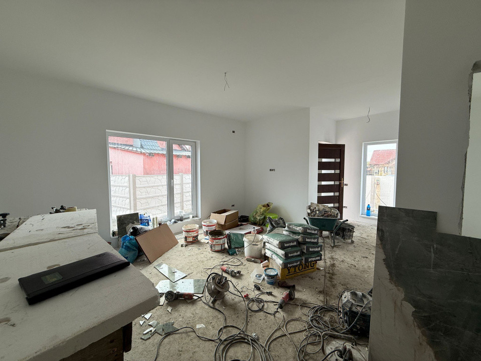 Casa Individuala,120 mp utili + terasa, 400 mp teren -Sanmihaiu Roman 