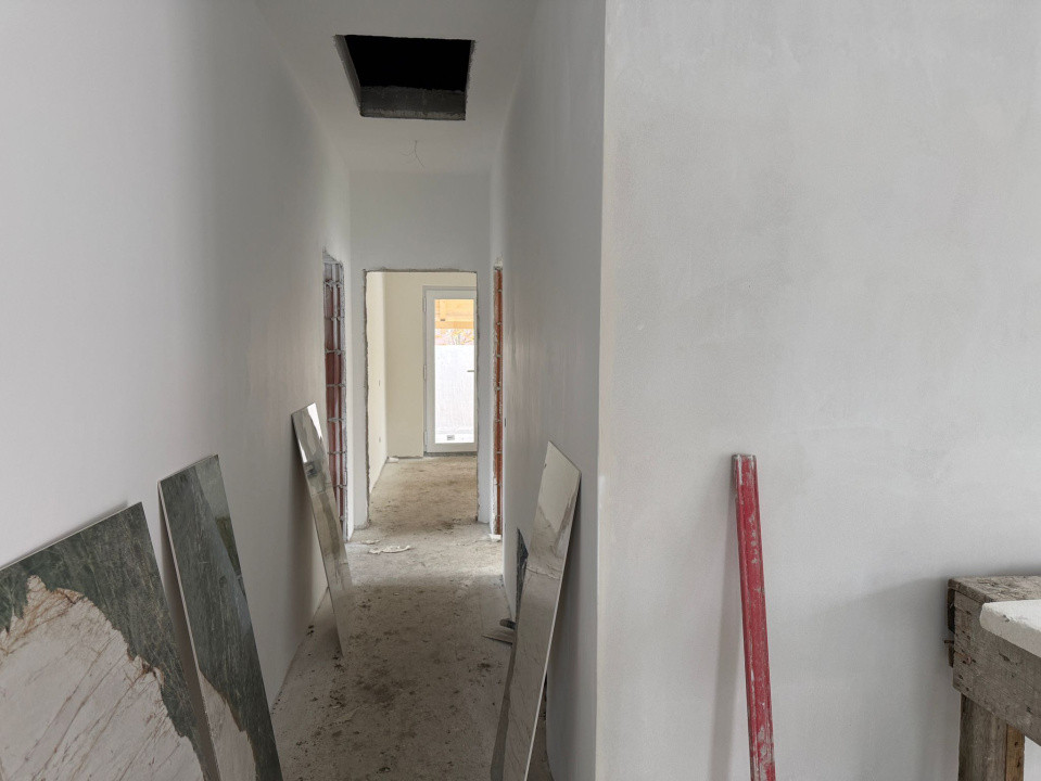 Casa Individuala,120 mp utili + terasa, 400 mp teren -Sanmihaiu Roman 