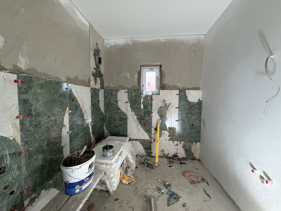 Casa Individuala,120 mp utili + terasa, 400 mp teren -Sanmihaiu Roman 