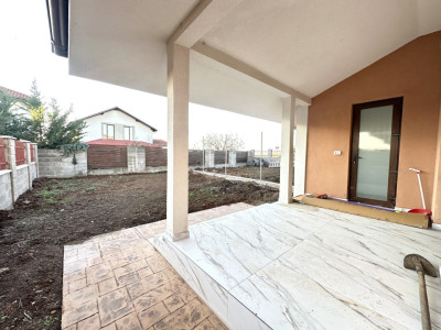 Duplex 5 camere, 127 mp utili, 355 mp teren - Sanandrei