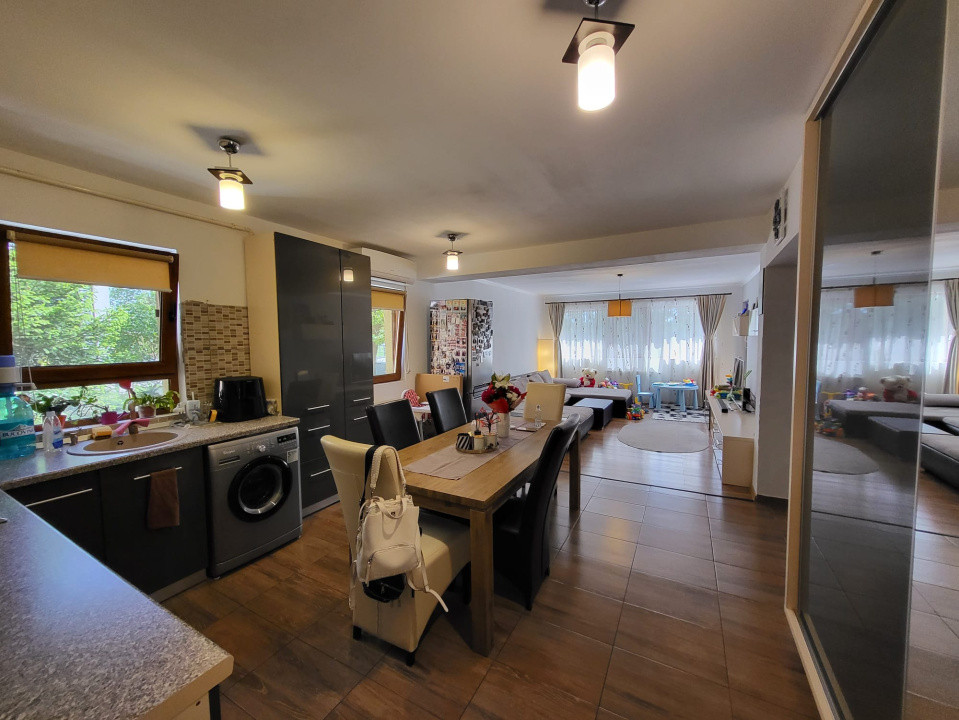 Apartament 3 camere, 72 mp utili, parter - Giroc