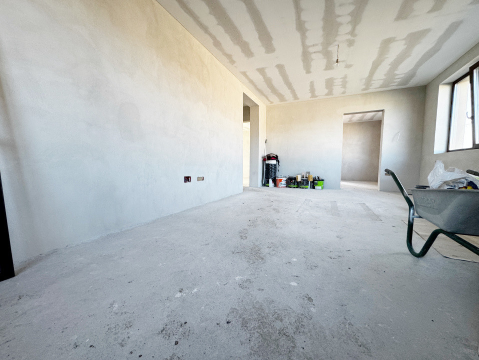 Casa individuala, 410mp teren, 83mp utili+20mp terasa-Sanmihaiu Roman 