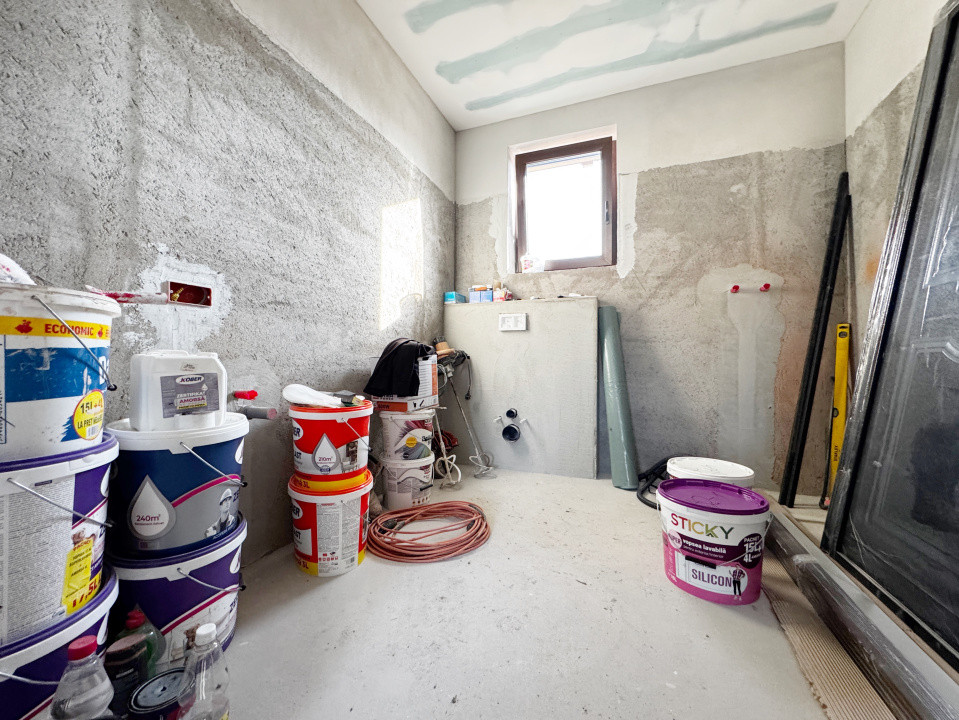 Casa individuala, 410mp teren, 83mp utili+20mp terasa-Sanmihaiu Roman 