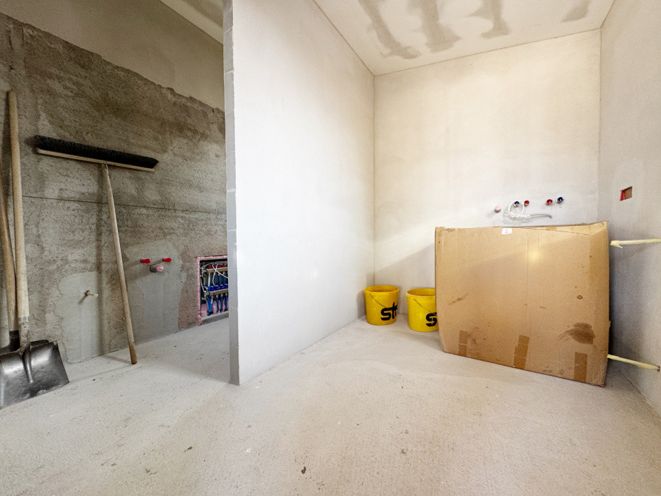 Casa individuala, 410mp teren, 83mp utili+20mp terasa-Sanmihaiu Roman 