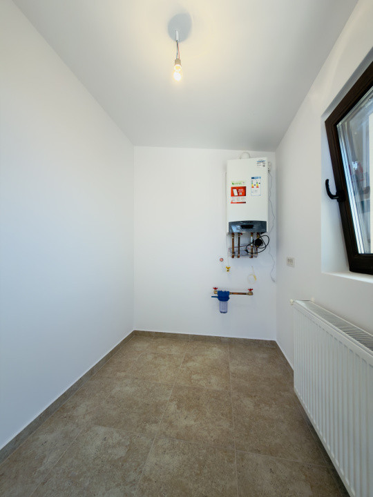 Casa individuala,410mp teren, 83mp utili+20mp terasa, Sanmihaiu Roman 