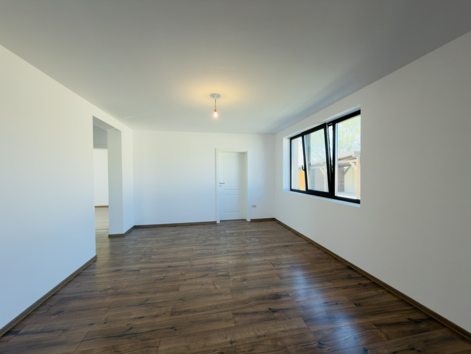 Casa individuala,410mp teren, 83mp utili+20mp terasa, Sanmihaiu Roman 