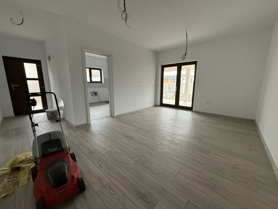Duplex 3 camere, P+Pod, 85mp utili, 300mp teren, Calea Urseni COMISION 0%