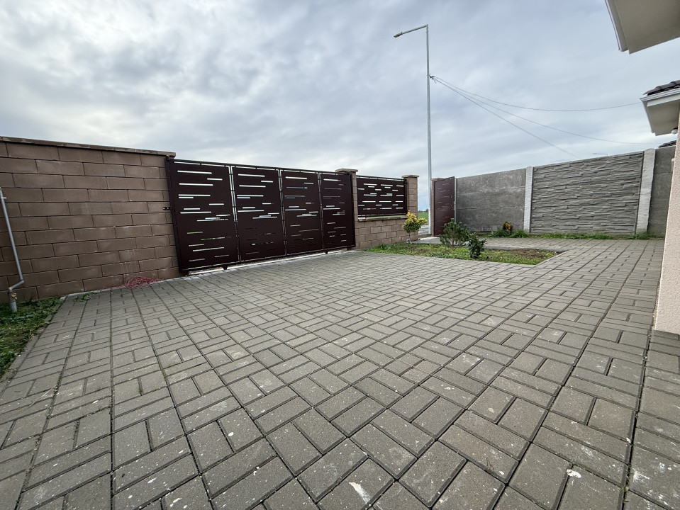 Duplex 3 camere, P+Pod, 85mp utili, 300mp teren, Calea Urseni COMISION 0%