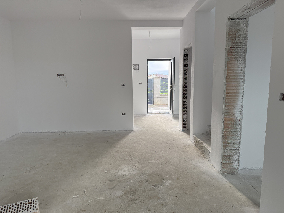 Duplex 4 camere, 105mp utili, 300mp teren, Calea Urseni COMISION 0%