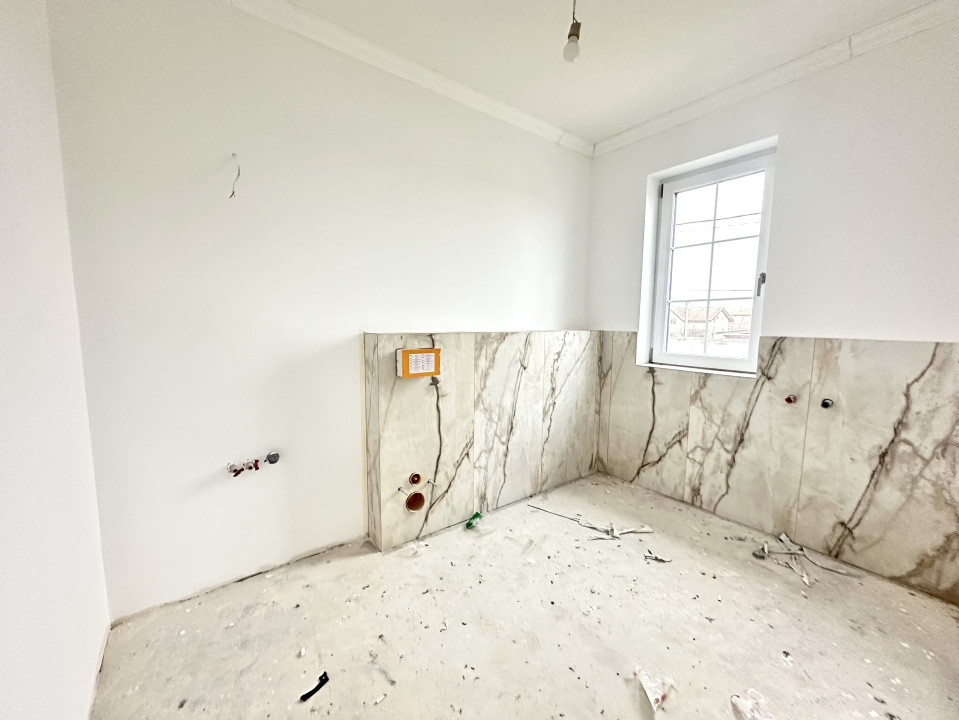 Duplex premium, despartit prin garaj, 5 camere, 218 mp utili - Ghiroda