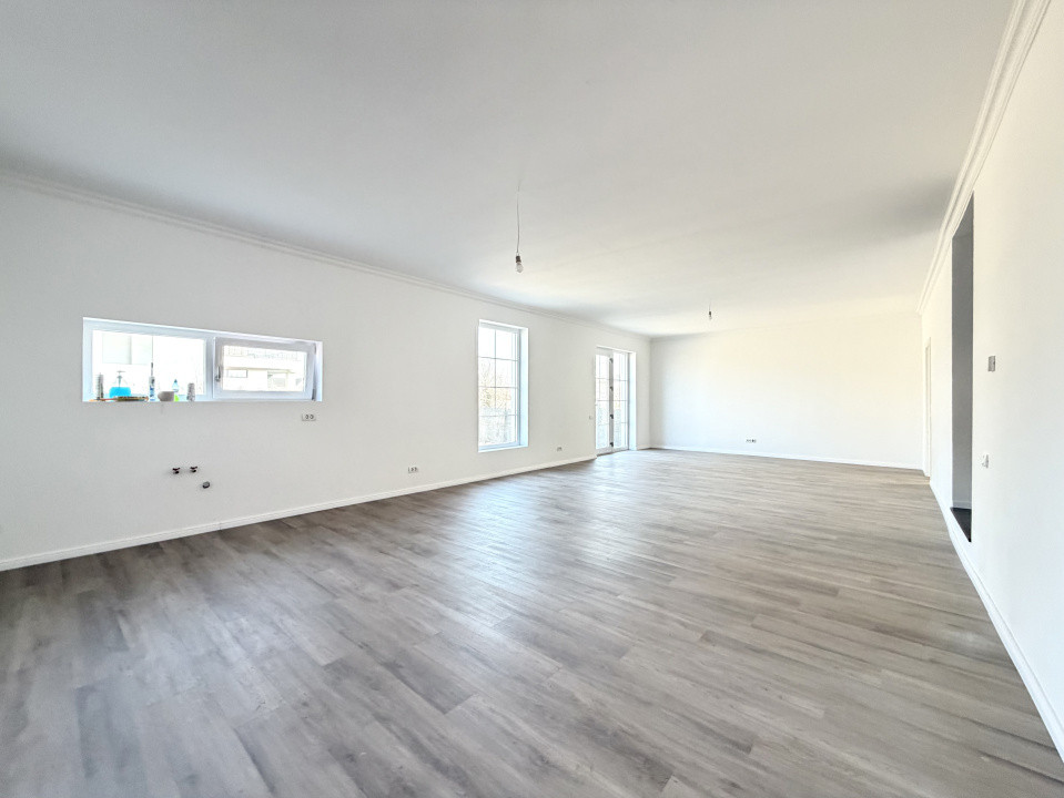 Duplex top, despartit prin garaj, 5 camere, 218 mp utili - Ghiroda