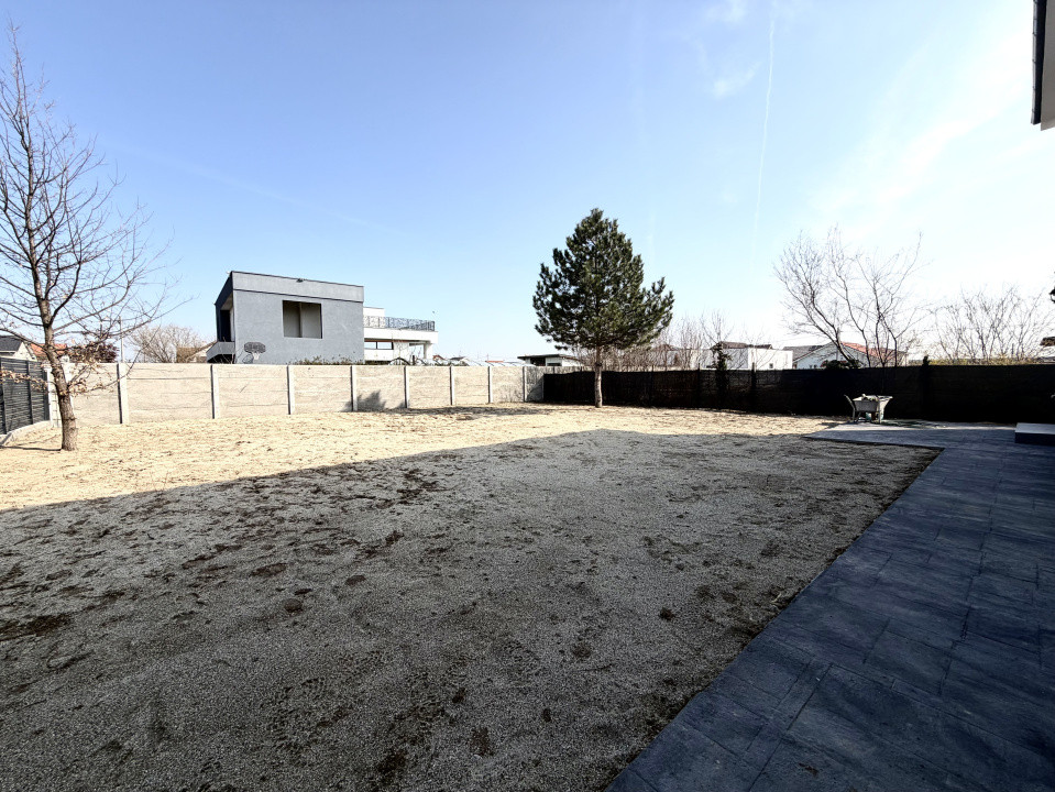 Duplex top, despartit prin garaj, 5 camere, 218 mp utili - Ghiroda