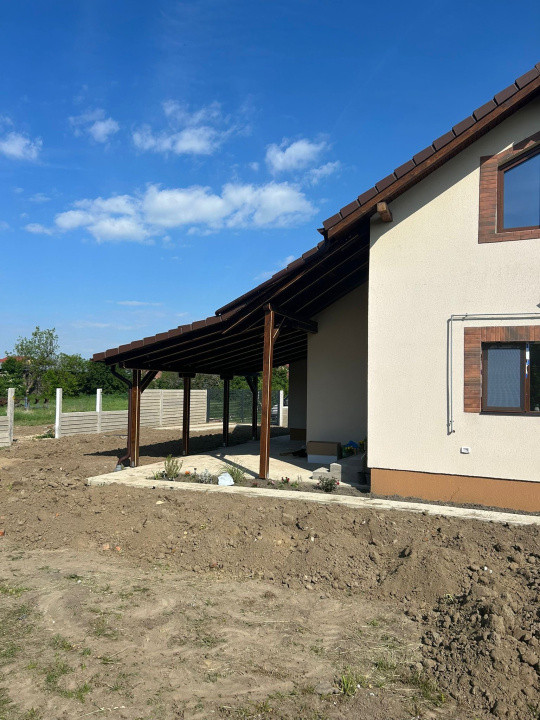 Casa individuala 4 camere, 120mp utili, 405mp teren in Utvin 