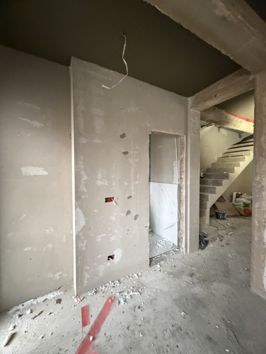 Duplex modern 4 camere, 95mp utili, 313 teren in Mosnita Veche