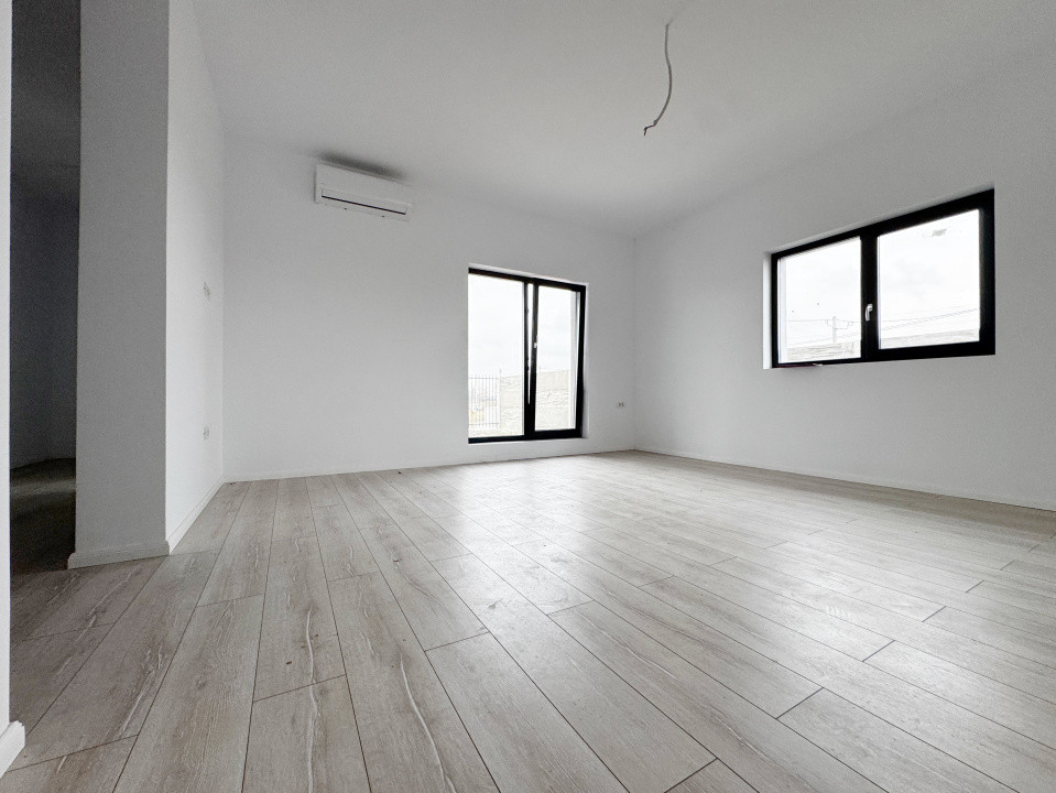 Casa individuala 4 camere,648mp teren,93mp utili, asfalt -Mosnita Noua