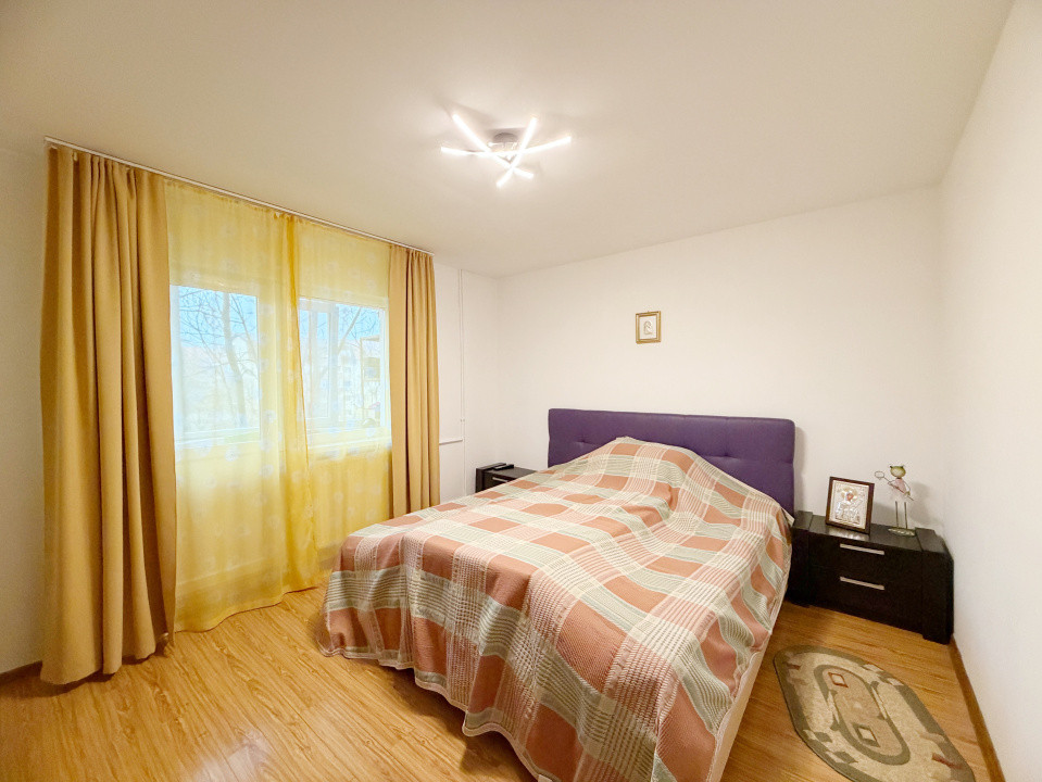 Apartament 4 camere, decomandat, etaj 3, zona Steaua 