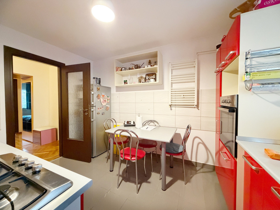 Apartament 4 camere, decomandat, etaj 3, zona Steaua 