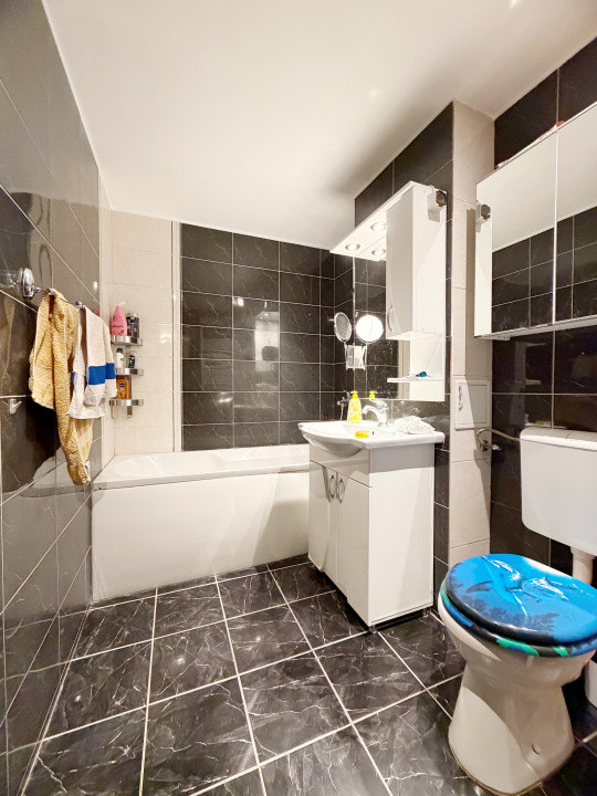 Apartament 4 camere, decomandat, etaj 3, zona Steaua 