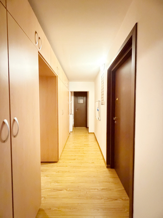 Apartament 4 camere, decomandat, etaj 3, zona Steaua 