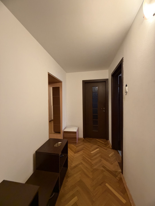 Apartament 4 camere, decomandat, etaj 3, zona Steaua 